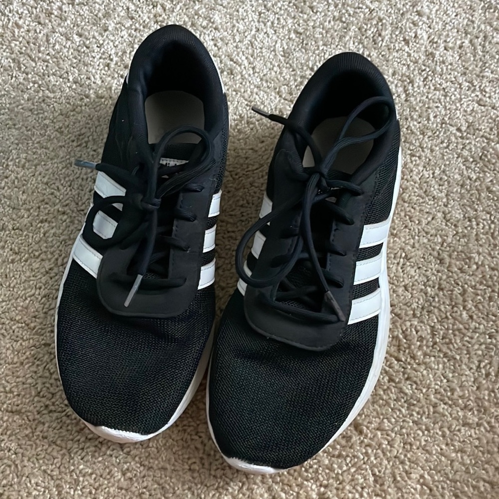 Adidas size 7 women’s shoes